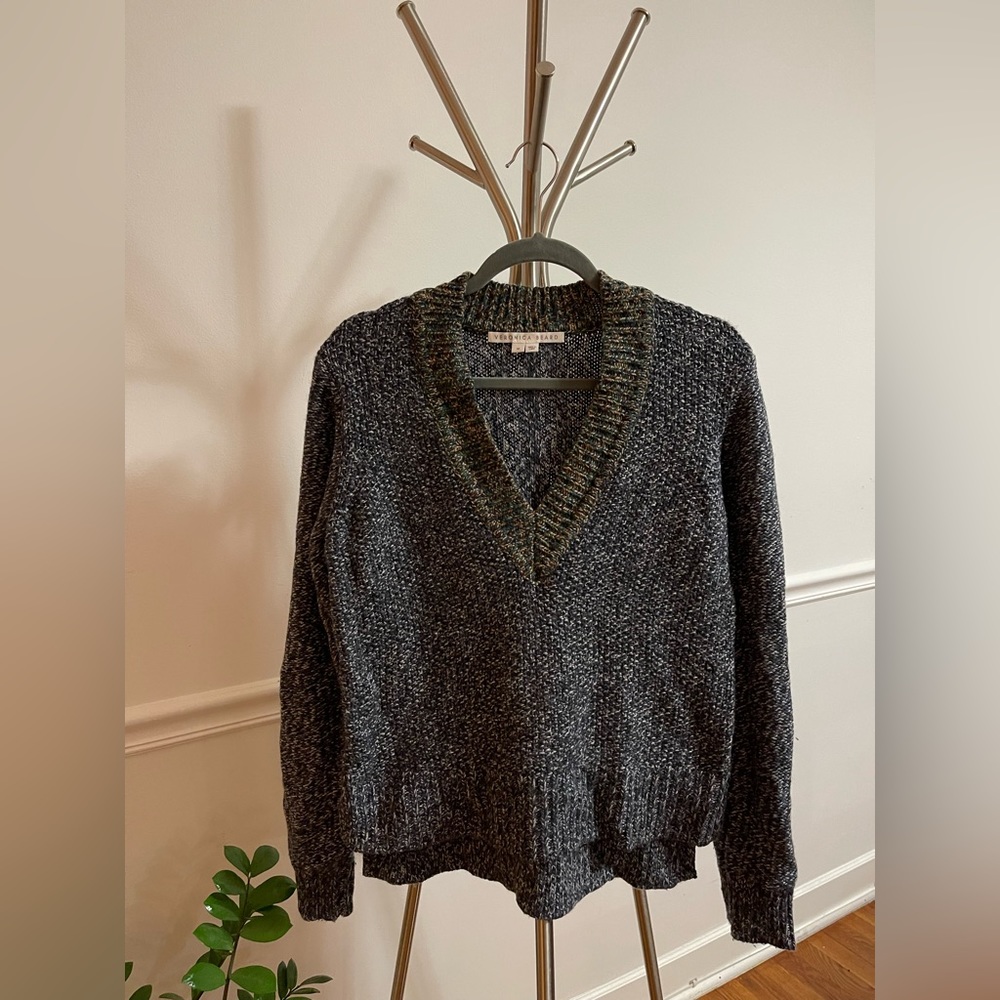 Veronica Beard V Neck Sweater Size M